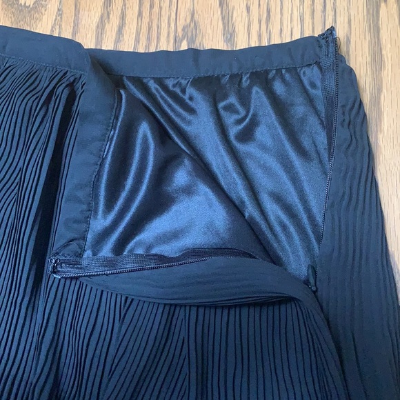 Sparkle & Fade Pleated Chiffon Skirt with Lining - Picture 5 of 12